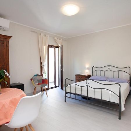 B&B Lu Lioni San Teodoro  Exterior foto