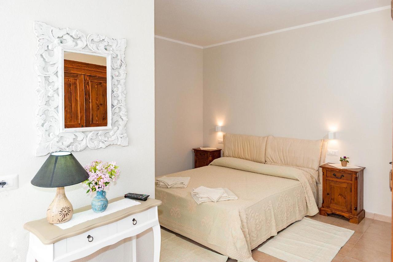 B&B Lu Lioni San Teodoro  Exterior foto