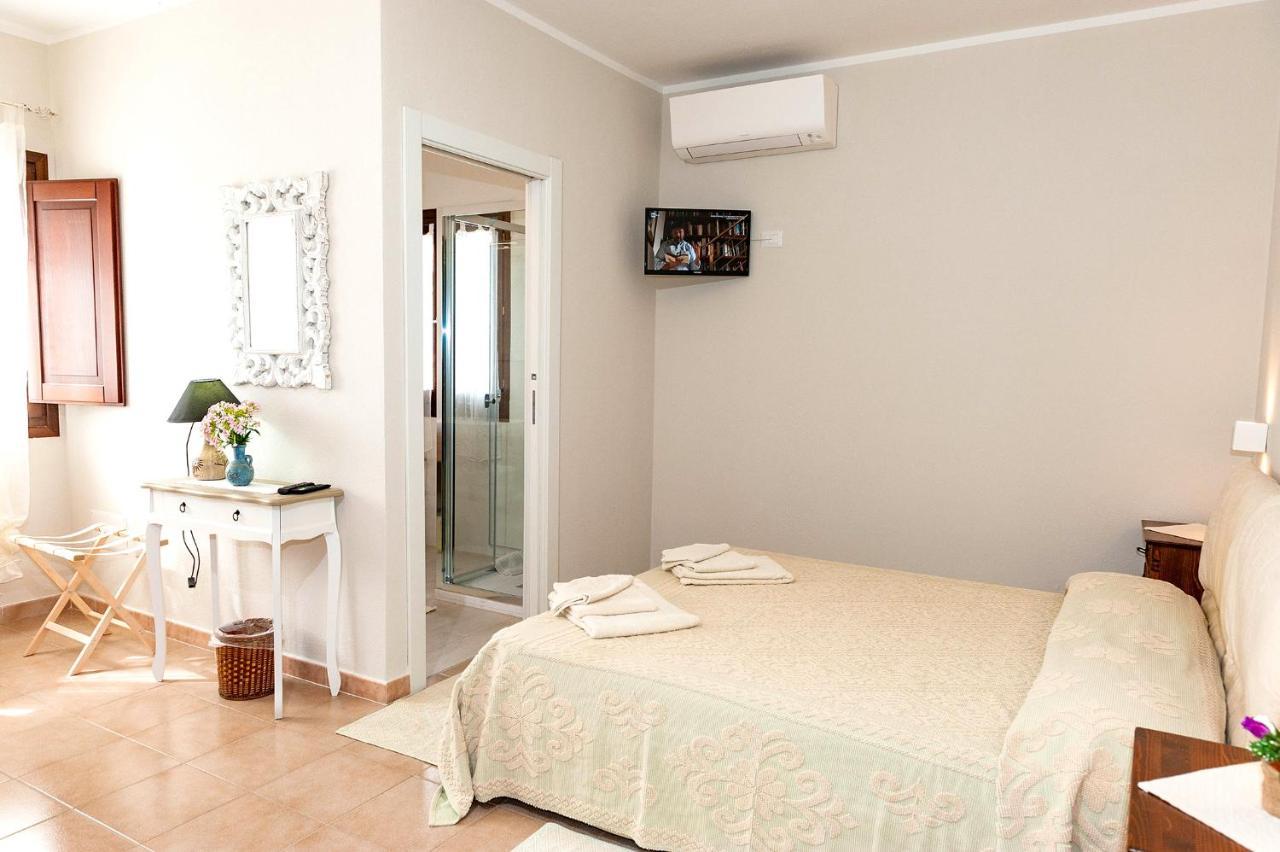 B&B Lu Lioni San Teodoro  Exterior foto