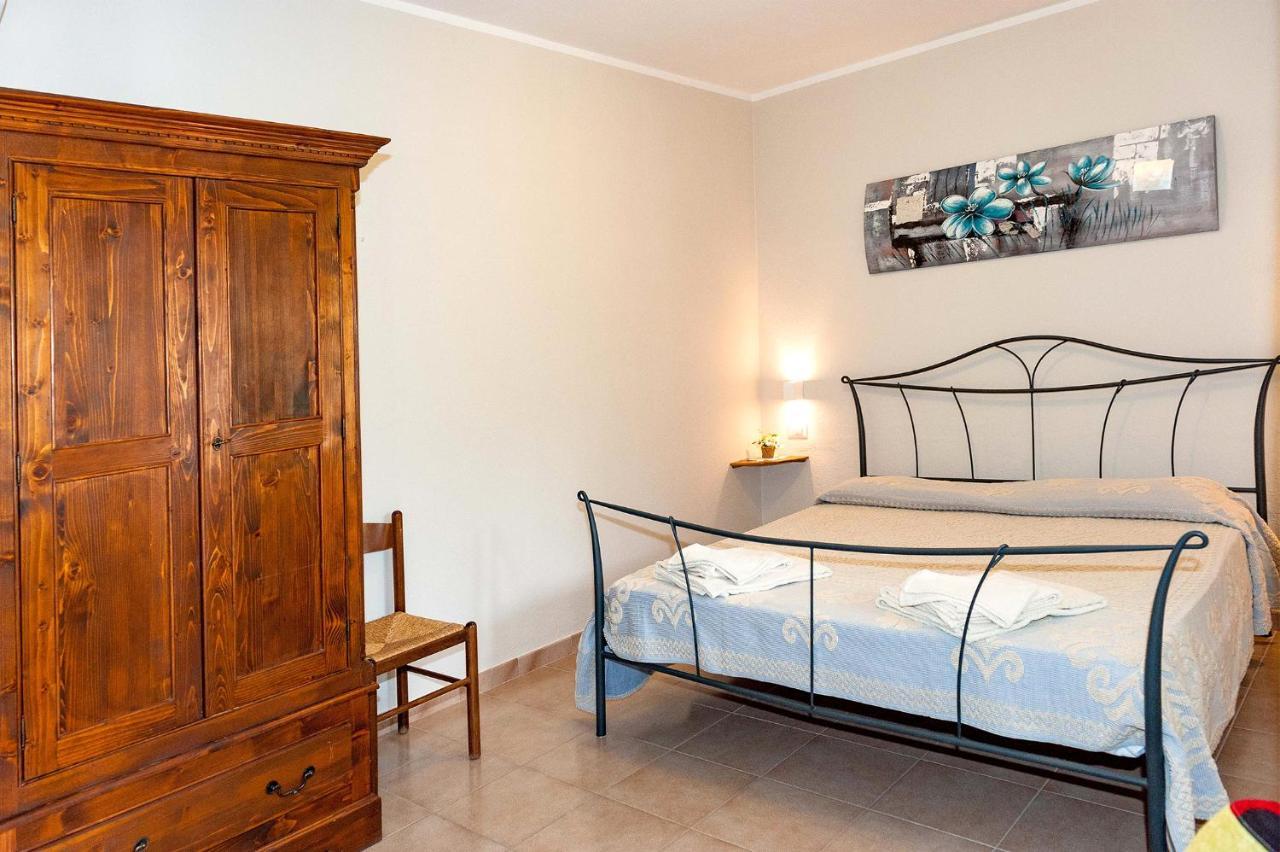 B&B Lu Lioni San Teodoro  Exterior foto