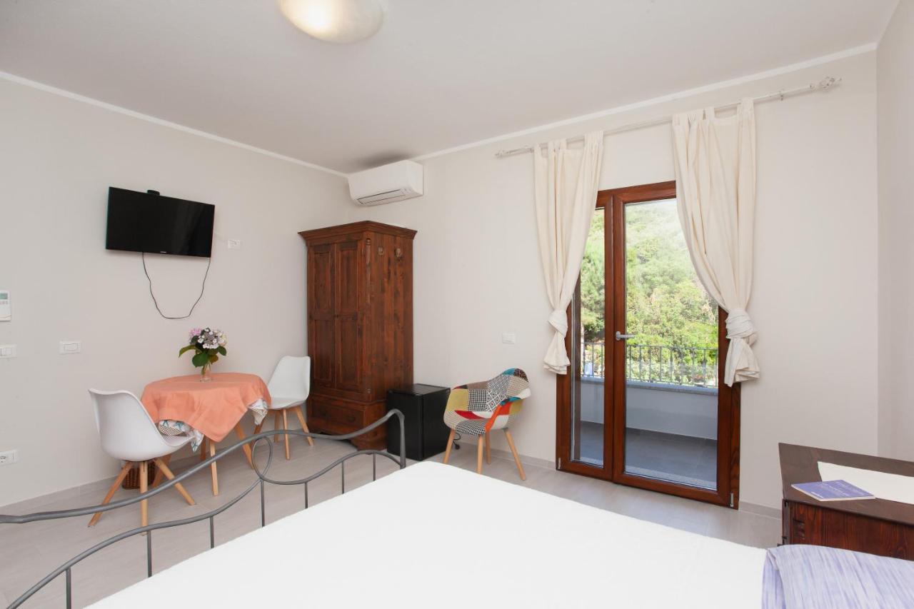 B&B Lu Lioni San Teodoro  Exterior foto
